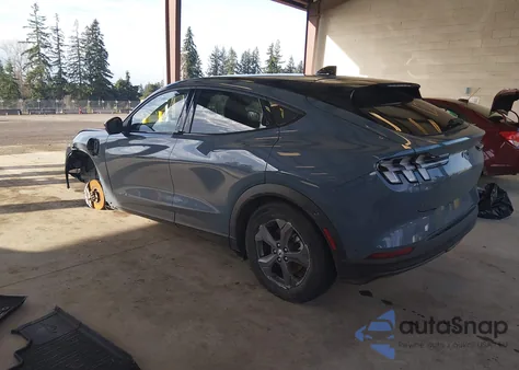 2023 Ford Mustang Mach-E Select z USA, uszkodzony, nr VIN 3FMTK1S54PMB00983